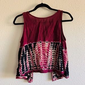 Tie dye open back pink and black shirt